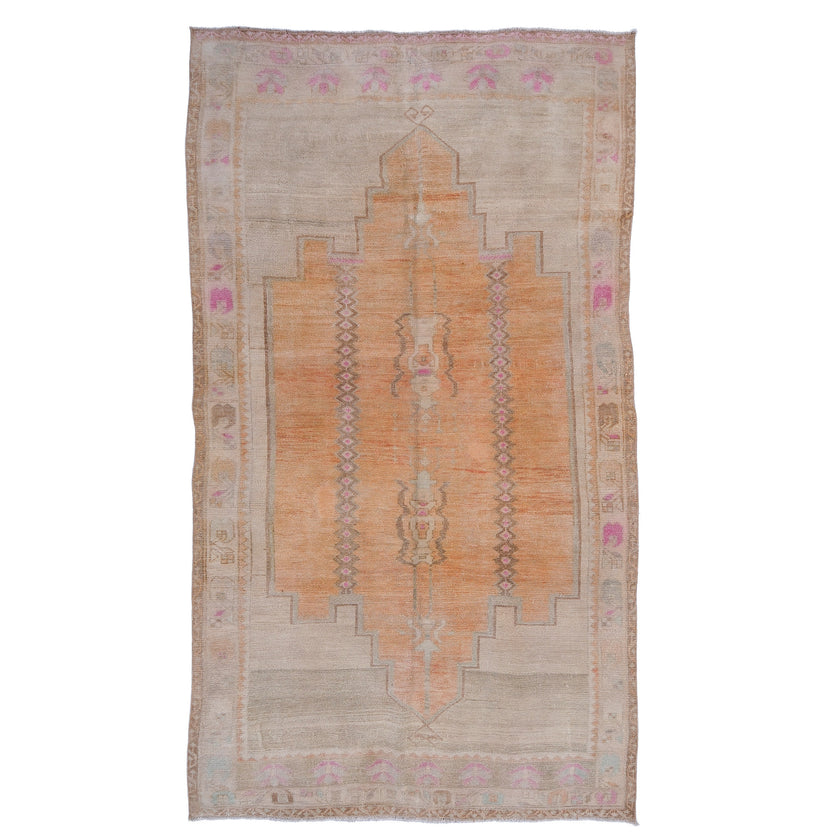 Z448 Handwoven Vintage Rug 8'3 x 4’8