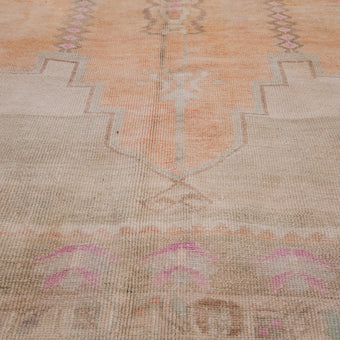 Z448 Handwoven Vintage Rug 8'3 x 4’8