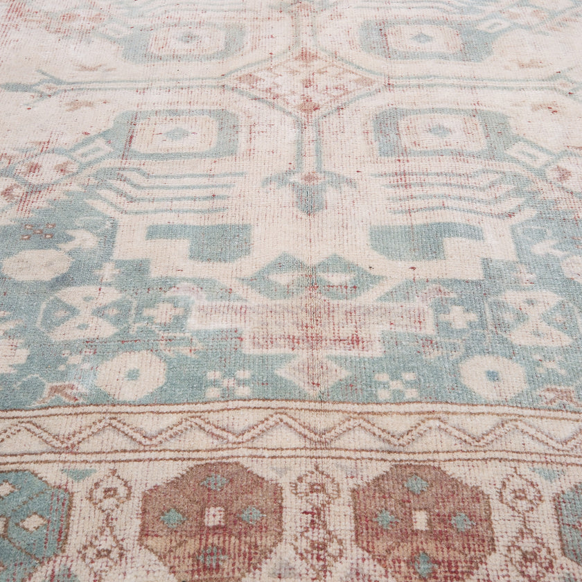 Z452 Handwoven Vintage Rug 8’2 x 5’11