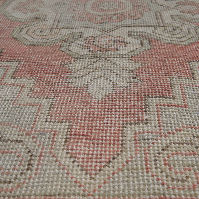 Z457 Handwoven Vintage Rug 9’11 x 2’9