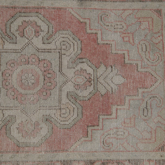 Z457 Handwoven Vintage Rug 9’11 x 2’9