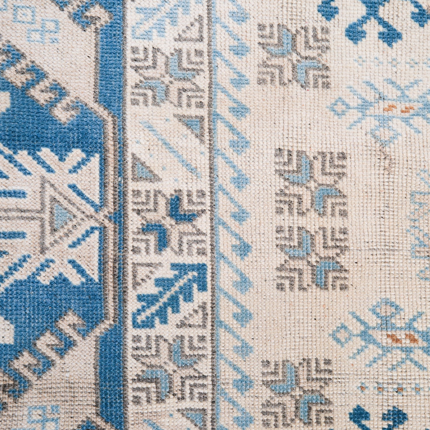Z461 Handwoven Vintage Rug 9'6 x 6’2