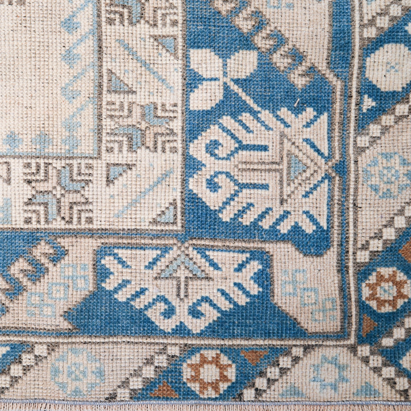 Z461 Handwoven Vintage Rug 9'6 x 6’2