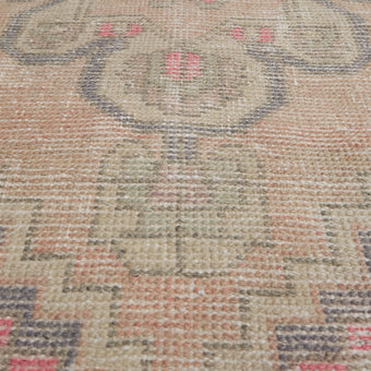 Z495 Handwoven Vintage Rug 2'8 x 9’1