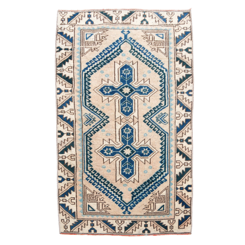 Z497 Handwoven Vintage Rug 2’4 x 3’11