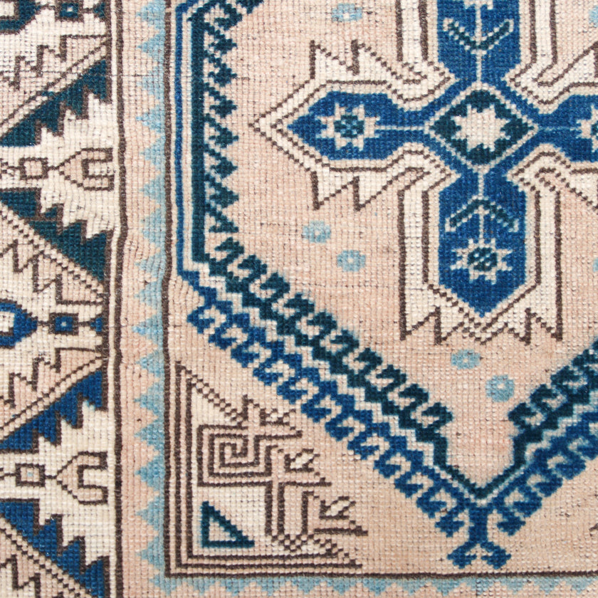 Z497 Handwoven Vintage Rug 2’4 x 3’11