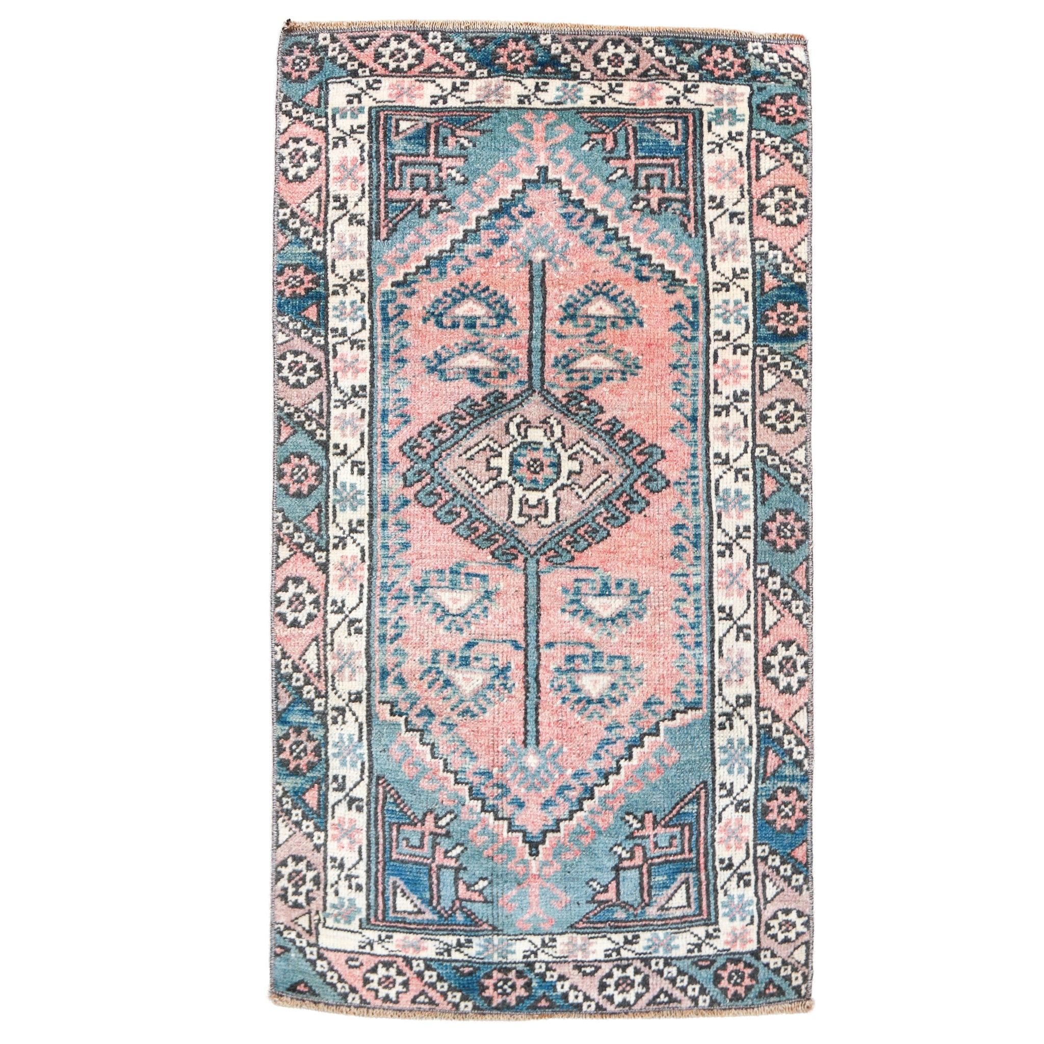 Vintage Small Rugs – Zuma Imports