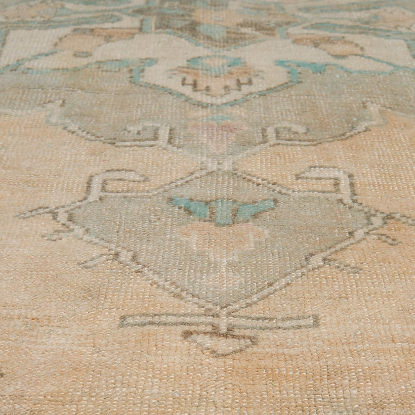Z511 Handwoven Vintage Rug 2'4 x 9’3