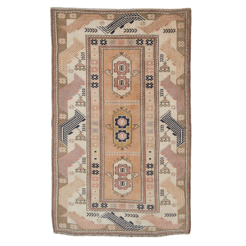 Z515 Handwoven Vintage Rug 2'9 x 4’7