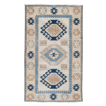 Z521 Handwoven Vintage Rug 2'7 x 4’4