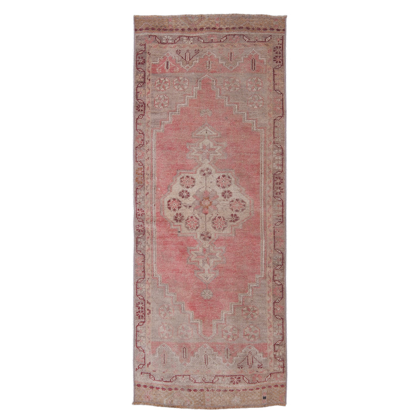 Z524 Handwoven Vintage Rug 2’4 x 5’9