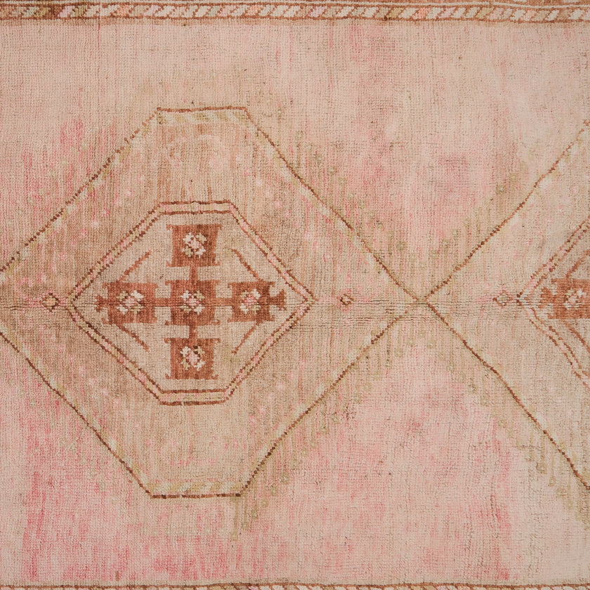 Z526 Handwoven Vintage Rug 4'11 x 10’9