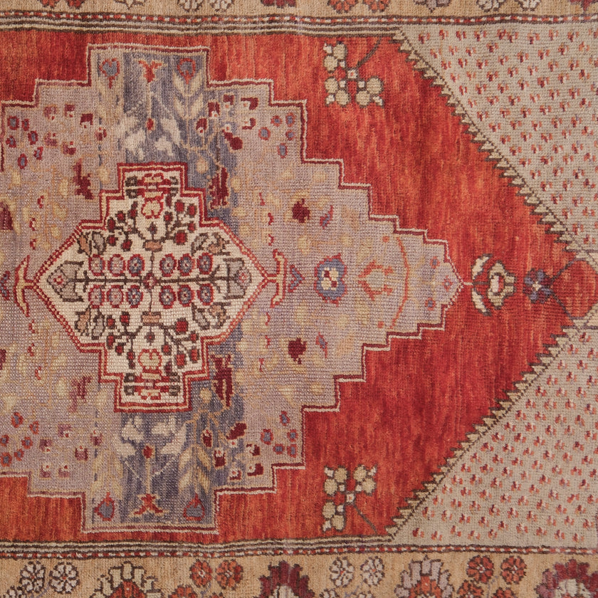 Z528 Handwoven Vintage Rug 3'5 x 5’3