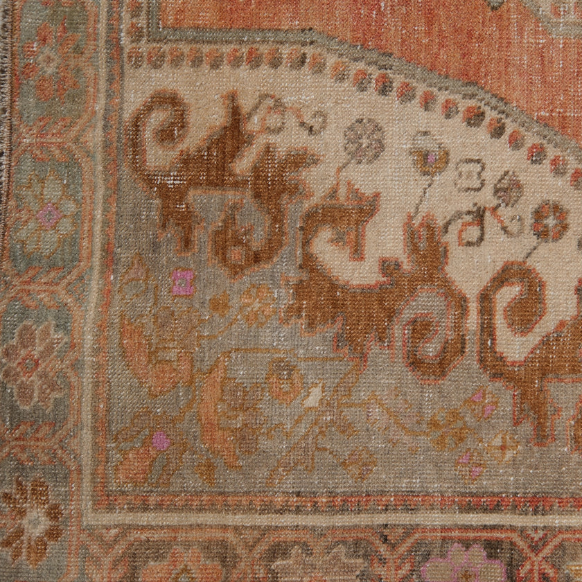 Z533 Handwoven Vintage Rug 4'2 x 6’8