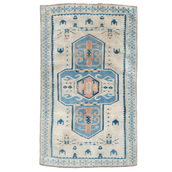 Z535 Handwoven Vintage Rug 2'5 x 4’2
