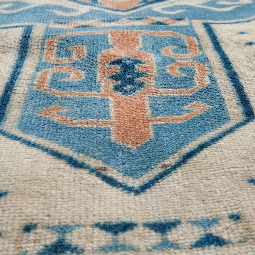 Z535 Handwoven Vintage Rug 2'5 x 4’2