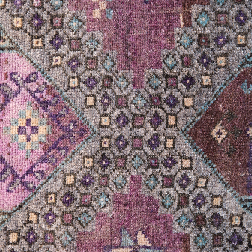 Z540 Handwoven Vintage Rug 3'3 x 12’1