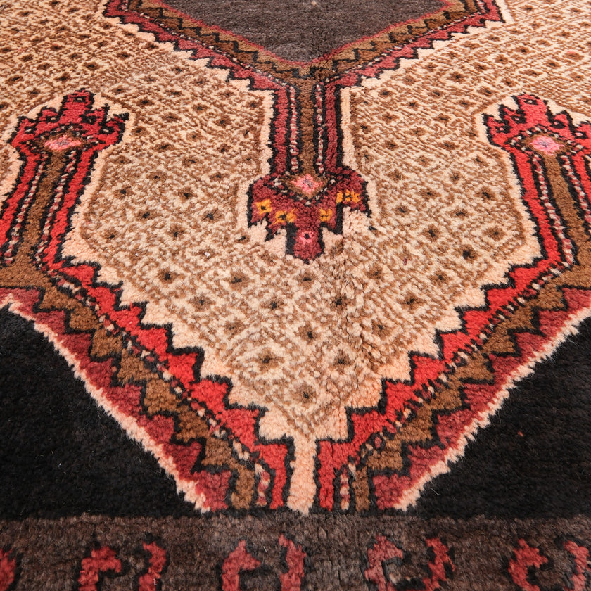 Z542 Handwoven Vintage Rug 5'4 x 11’10