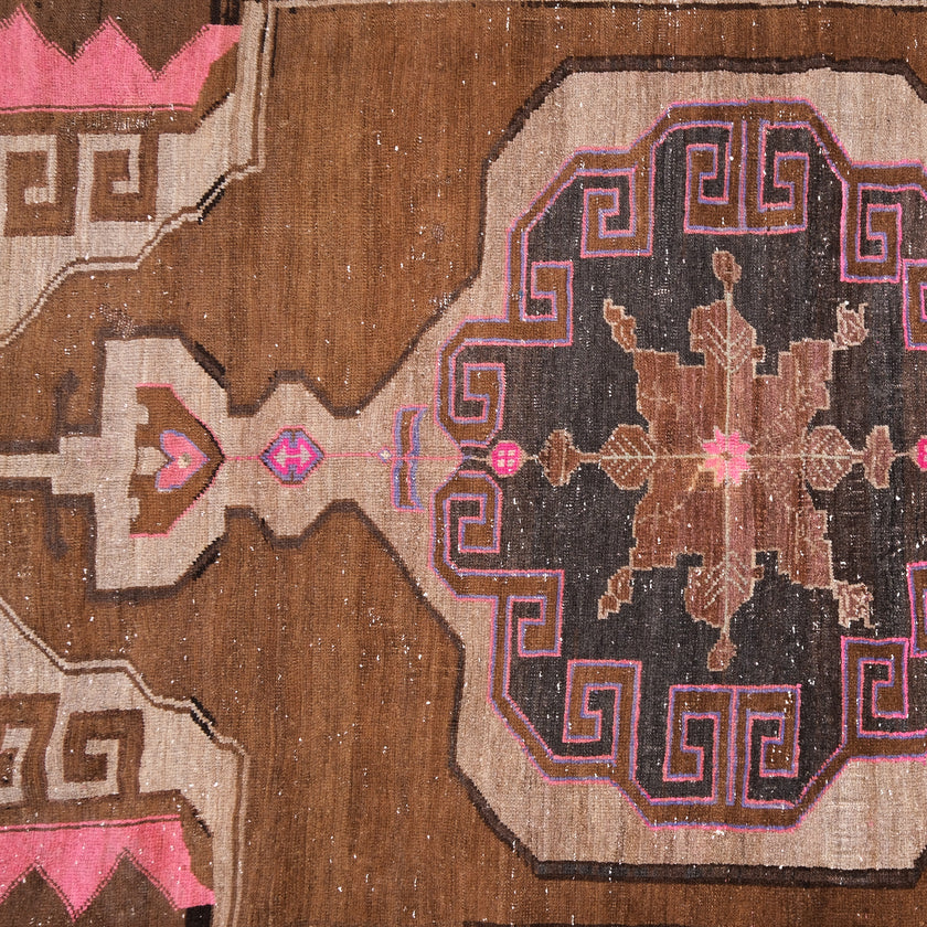 Z543 Handwoven Vintage Rug 5’2 x 9’3