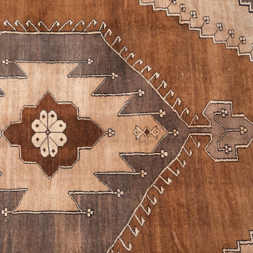 Z549 Handwoven Vintage Rug 9’1 x 12’8