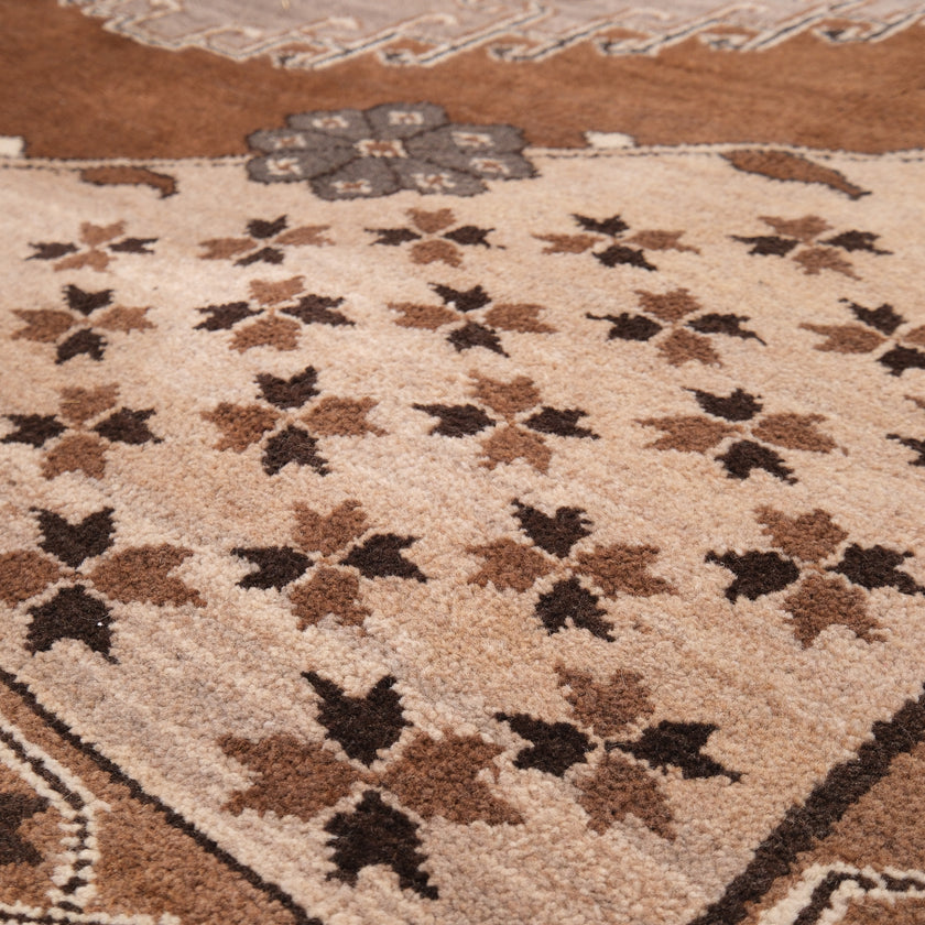 Z554 Handwoven Vintage Rug 7'5 x 10’2