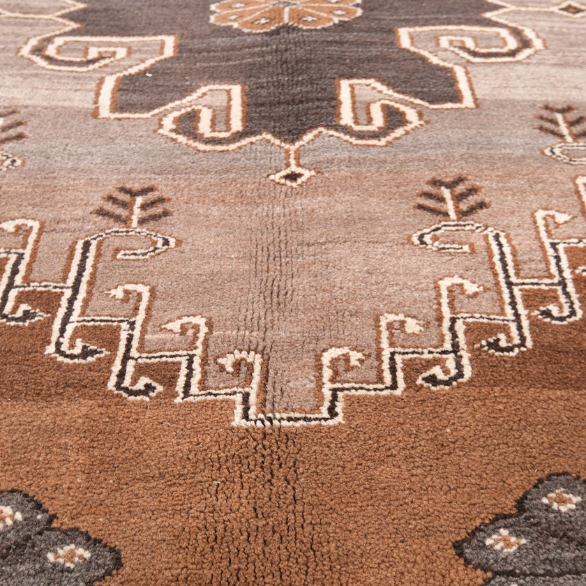 Z554 Handwoven Vintage Rug 7'5 x 10’2