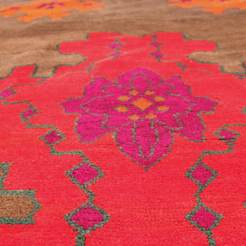 Z556 Handwoven Vintage Rug 6'2 x 10
