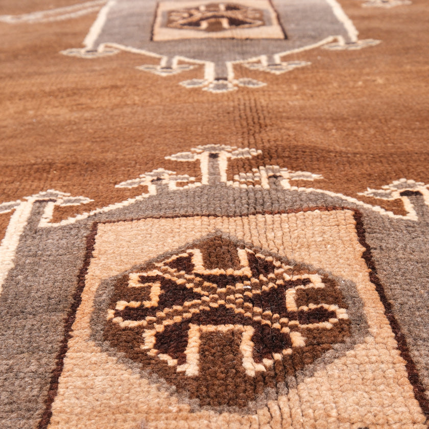 Z558 Handwoven Vintage Rug 7'5 x 10’5