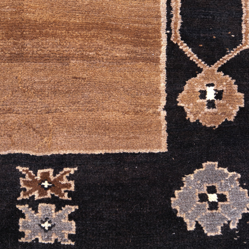 Z561 Handwoven Vintage Rug 7'2 x 10’3