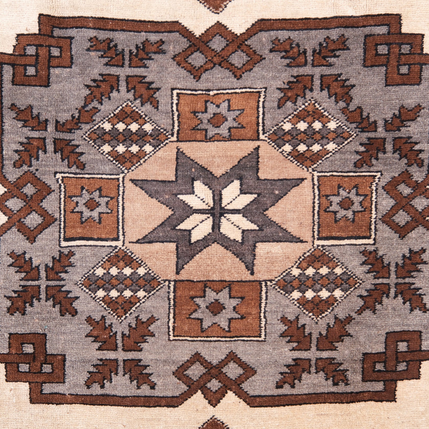 Z564 Handwoven Vintage Rug 5’3 x 9