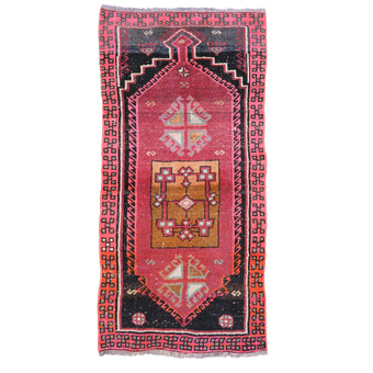 Z566 Handwoven Vintage Rug 2’5 x 5’2