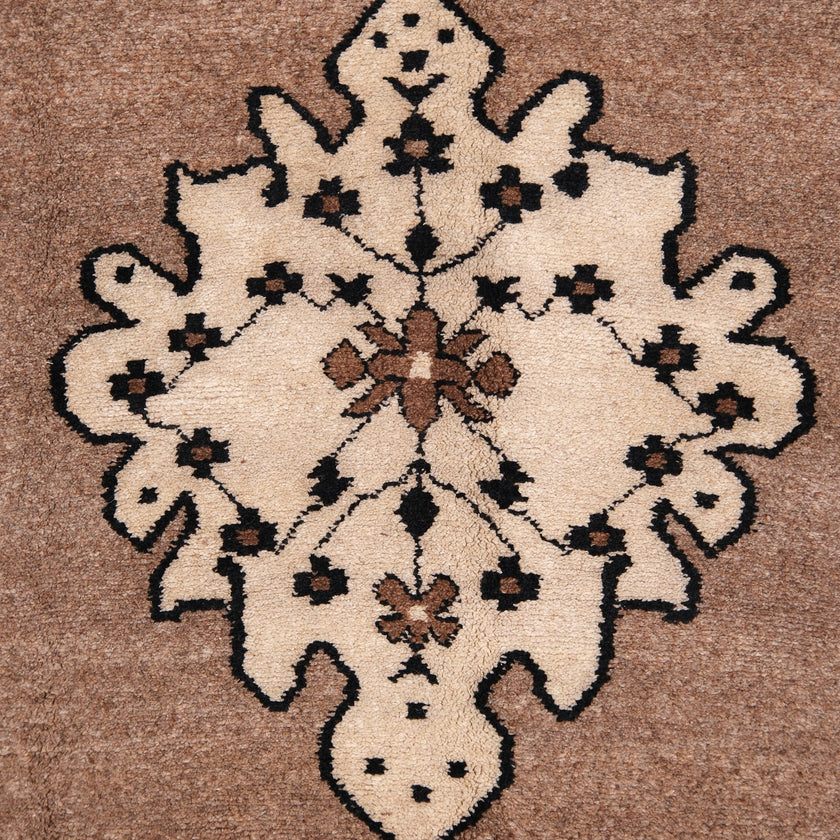 Z578 Handwoven Vintage Rug 6'6 x 9’5