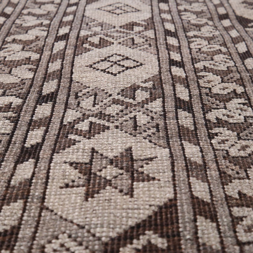 Z585 Handwoven Vintage Rug 10'5 x 14’2