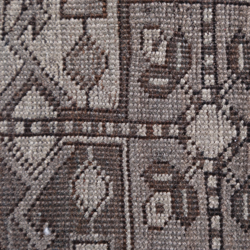 Z585 Handwoven Vintage Rug 10'5 x 14’2