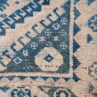 Z592 Handwoven Vintage Rug 2'6 x 5’9