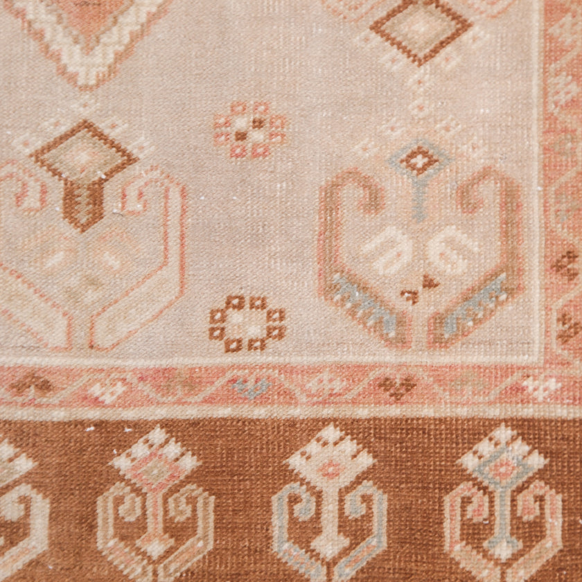 Z594 Handwoven Vintage Rug 2'9 x 6’6