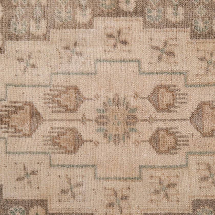 ON HOLD Z596 Handwoven Vintage Rug 2'9 x 9’10