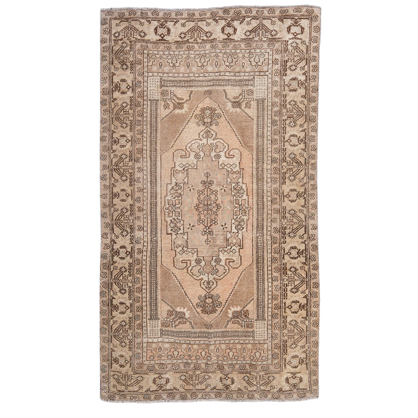 Z600 Handwoven Vintage Rug 4'4 x 7’11