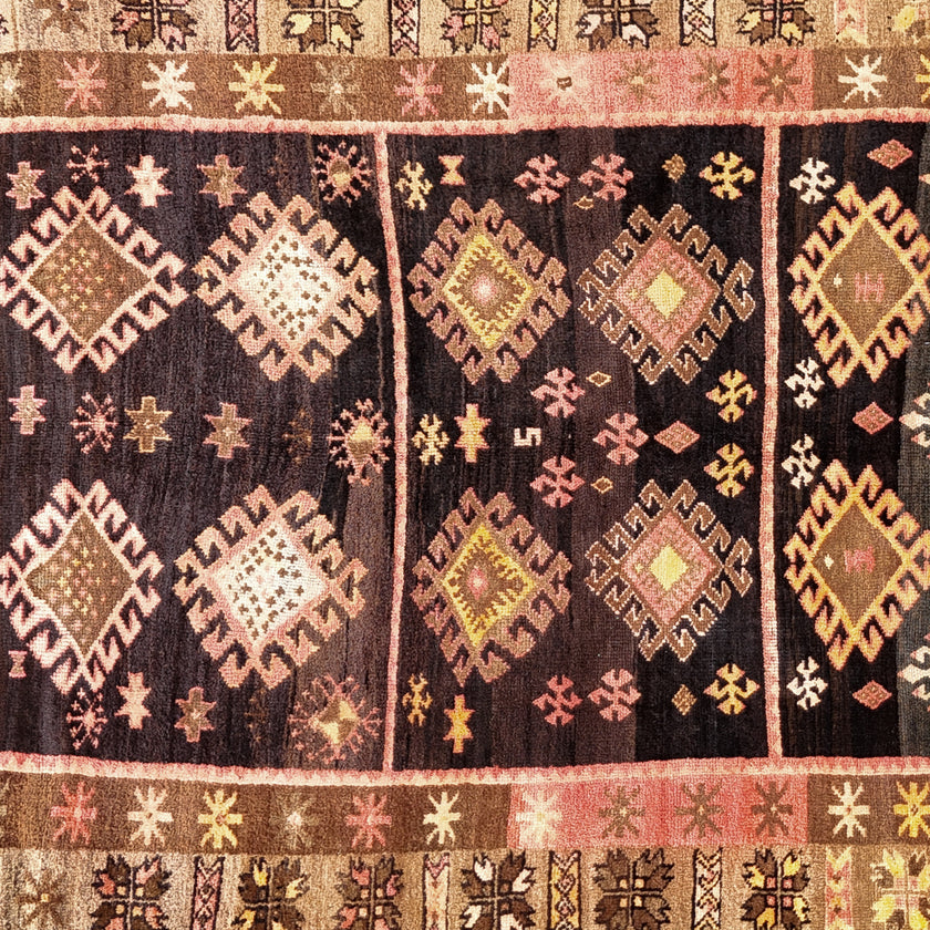 Z605 Handwoven Vintage Rug 4’11 x 12’5