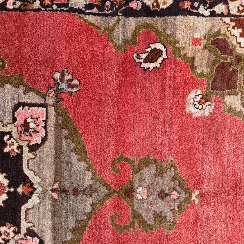 Z615 Handwoven Vintage Rug 7’3 x 11’1