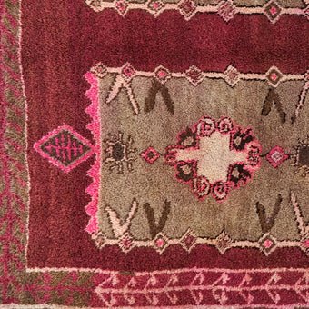 Z623 Handwoven Vintage Rug 6'11 x 10’2