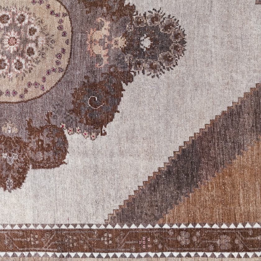 Z626 Handwoven Vintage Rug 6'10 x 9’8