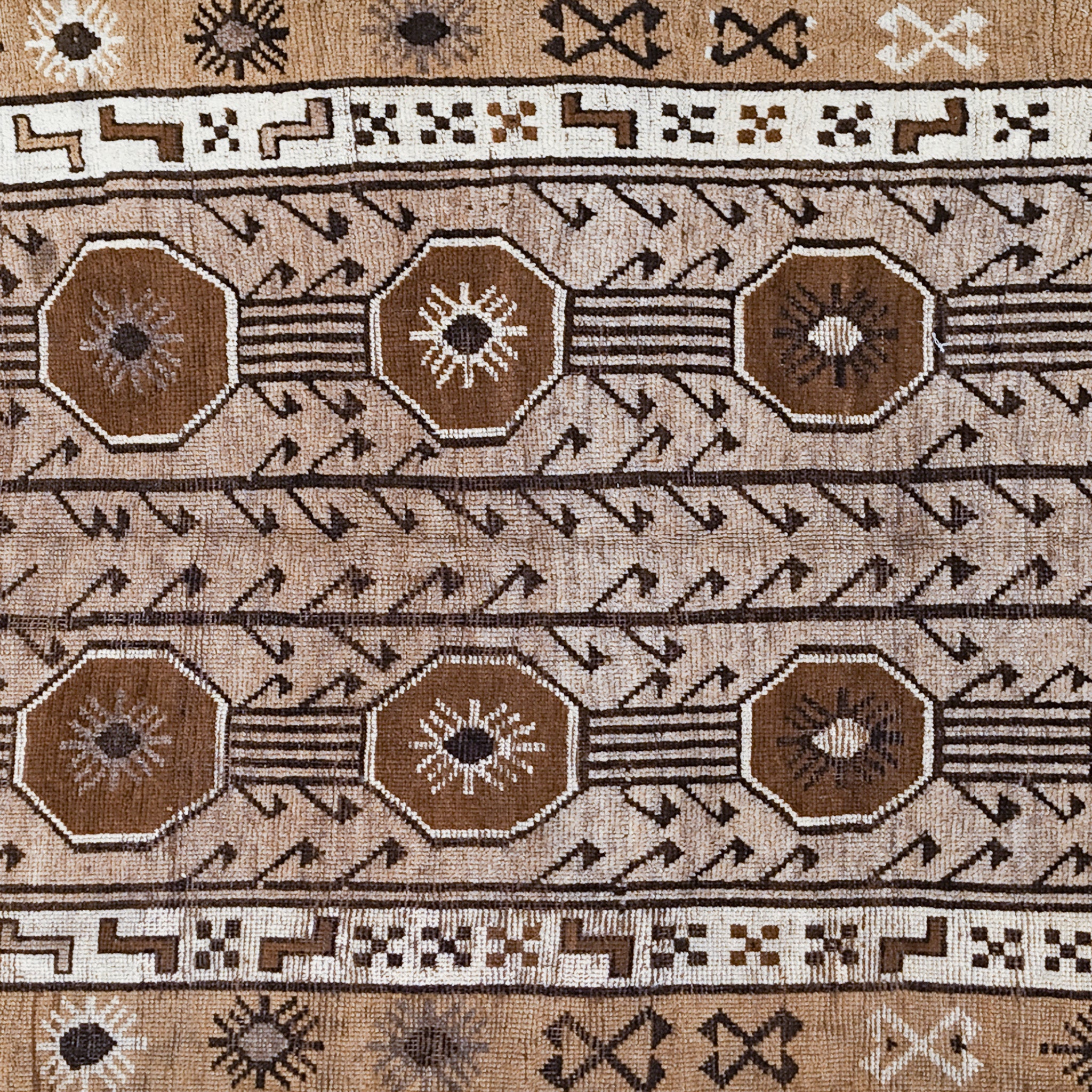 Z634 Handwoven Vintage Rug 3'10 x 10'8 – Zuma Imports