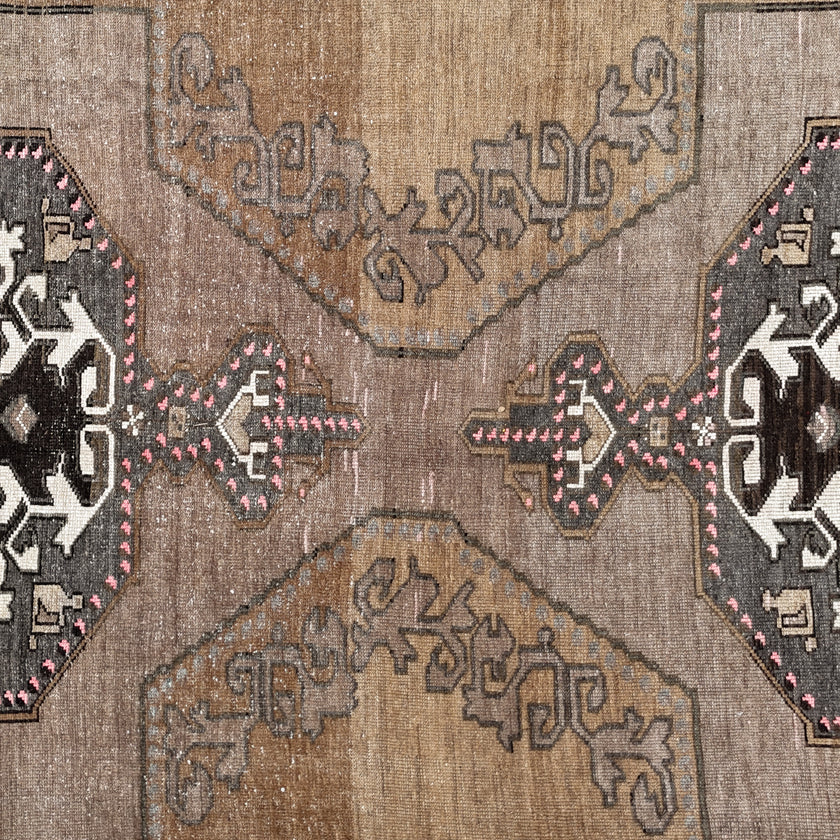 Z655 Handwoven Vintage Rug 5'5x12’5