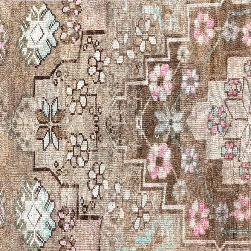 Z660 Handwoven Vintage Rug 2'10x12’3