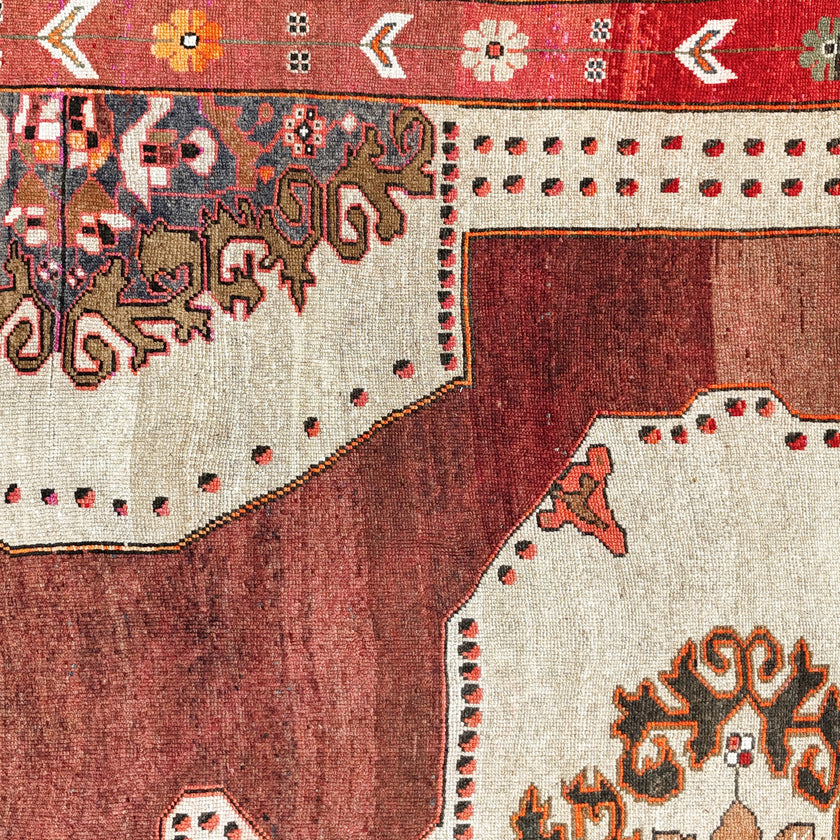 Z663 Handwoven Vintage Rug 10 x 11’4