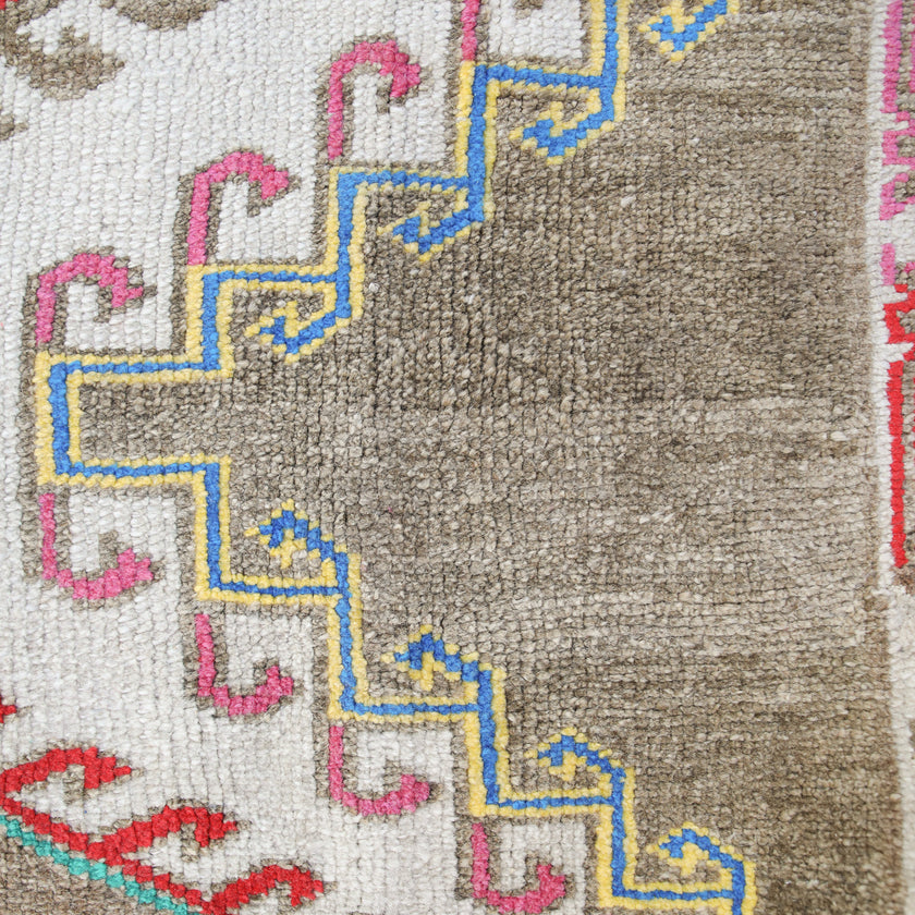 Z665 Handwoven Vintage Rug 6'11 x 9’9