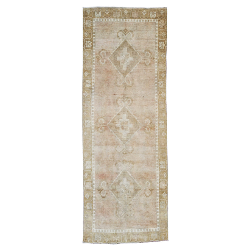 Z686 Handwoven Vintage Rug 3'9 x 10’5
