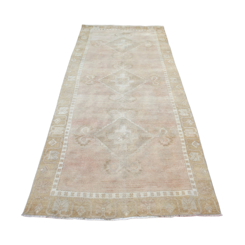Z686 Handwoven Vintage Rug 3'9 x 10’5