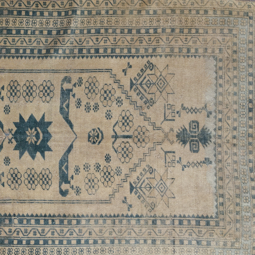 Z691 Handwoven Vintage Rug 3’3x5’9